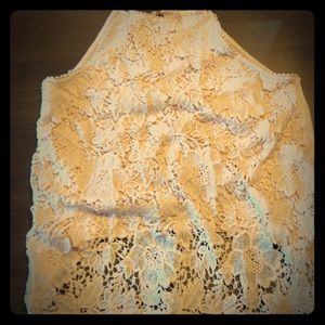 L Altard state very light pink sleeveless shirt